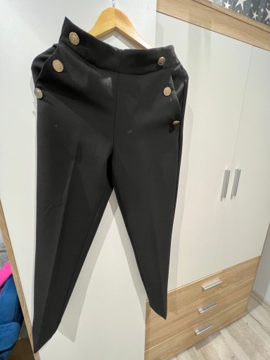 Zdjęcie oferty: Spodnie damskie czarne Zara