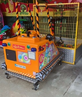 Zdjęcie oferty: Koparka z wrzutnikiem monet