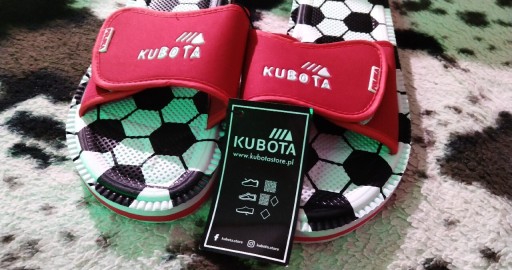 Zdjęcie oferty: Kultowe klapki KUBOTA dla fana piłki POLSKA R.45