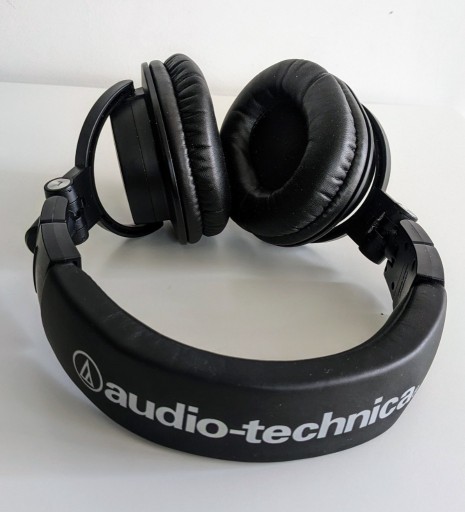 Zdjęcie oferty: Audio-Technica ATH-M50xBT słuchawki (jak nowe)