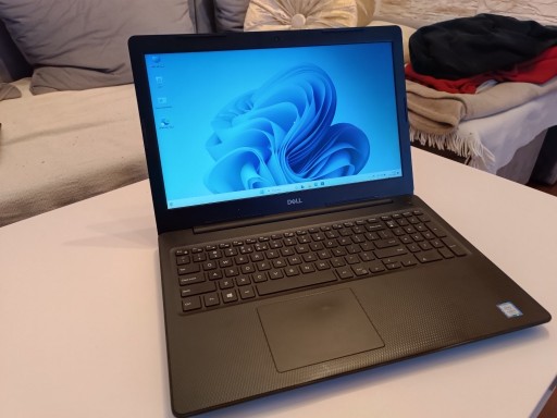 Zdjęcie oferty: Laptop Dell Inspirion 3581 15,6 " 20 GB RAM/360 GB