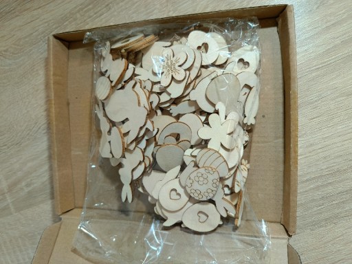 Zdjęcie oferty: Drewniane ozdoby 