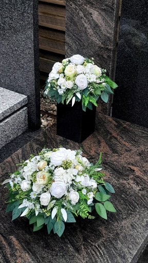 Zdjęcie oferty: Stroik zestaw komplet na grób cmentarz pomnik 