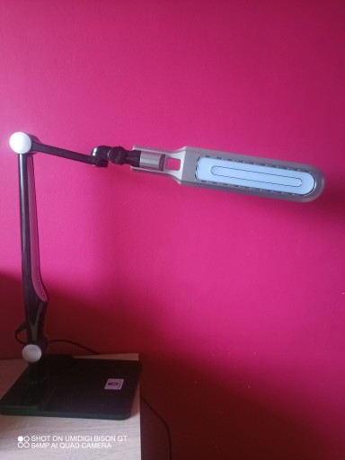 Zdjęcie oferty: Lampa biurkowa LED 