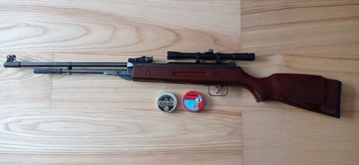 Zdjęcie oferty: Wiatrówka LIDER-44 TG + luneta + śrut 4.5mm