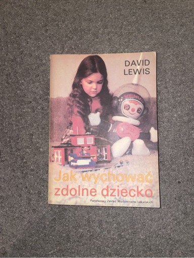 Zdjęcie oferty: Książka „Jak wychować zdolne dziecko” David Lewis