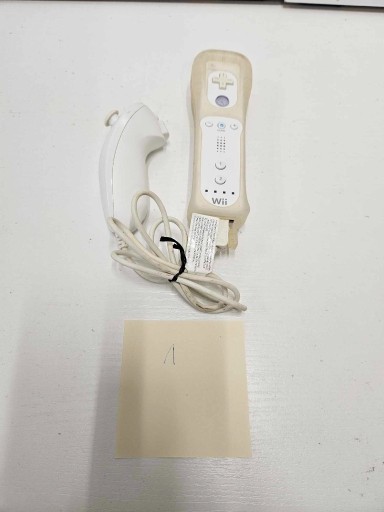 Zdjęcie oferty: Nintendo Wii Remote Controller + Nunchuck Oryginał
