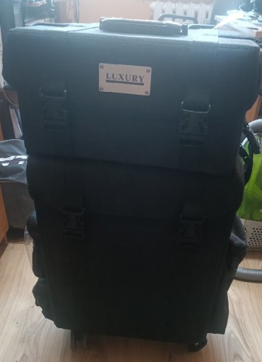 Zdjęcie oferty: Kufer kosmetyczny duży walizka wizażysty Luxury 2 w 1