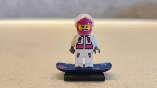 Zdjęcie oferty: LEGO Minifigurka Seria 3 Snowboardzistka