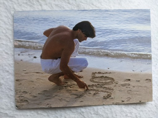 Zdjęcie oferty: Kartka romantyczna – przystojniak na plaży