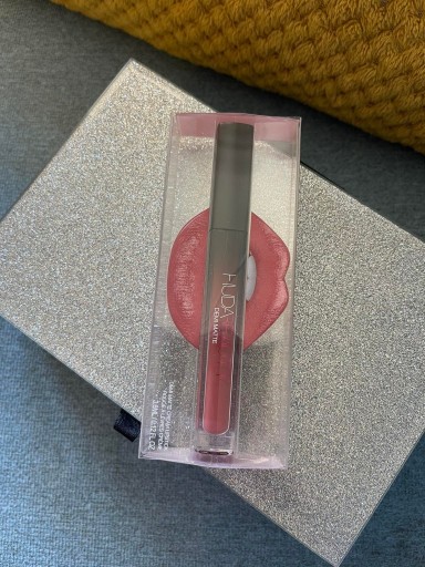 Zdjęcie oferty: Huda Beauty Demi Matte Mogul Matowa Pomadka   