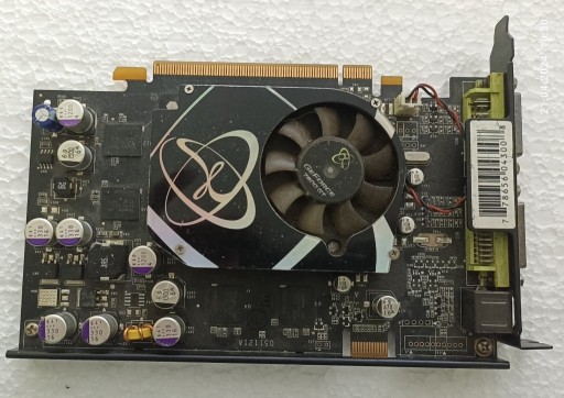 Zdjęcie oferty: KATRA GRAFICZNA GF 7600GT 670-256MB DDR3-TANIO