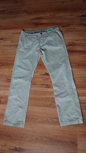 Zdjęcie oferty: Gaastra spodnie męskie 36/34 beżowe cienkie lato