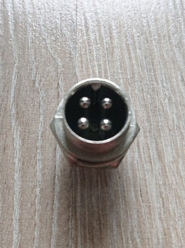 Zdjęcie oferty: Gniazdo mikrofonowe CB 4-PIN do obudowy nowe