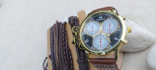 Zdjęcie oferty: Zegarek męski Nowy Styl w podróż z 4 bransoletkami