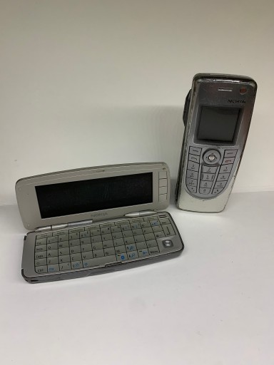 Zdjęcie oferty: DWA KLASYKI:Nokia 9300i Nokia 9300