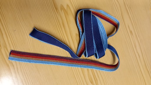 Zdjęcie oferty: Guma dwustronna kolorowa 