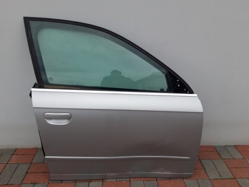 Zdjęcie oferty: Drzwi prawe przednie Audi A4 B7 LY7W