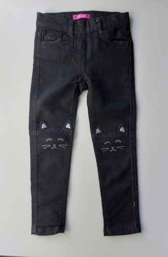 Zdjęcie oferty: Spodnie jeansowe r.104