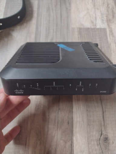 Zdjęcie oferty: Cisco EPC3925 router modem z usb