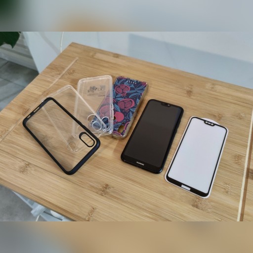 Zdjęcie oferty: Huawei P20 Lite Black 64GB 4GB +szkło +4x etui 