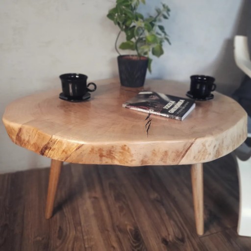 Zdjęcie oferty: Stolik kawowy z plastra klonu