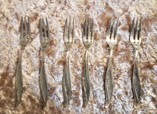 Zdjęcie oferty: Srebrne widelczyki do ciast deserowe komplet 6szt