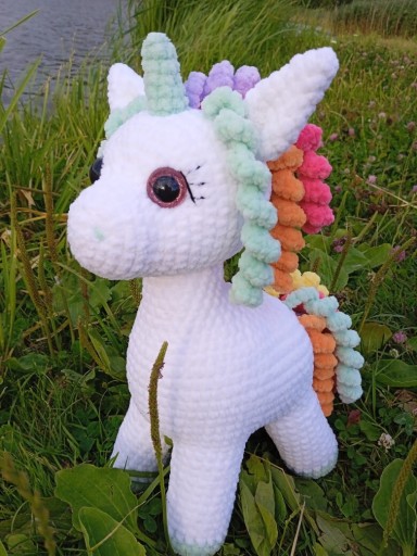 Zdjęcie oferty: Jednorożec pluszowy ,maskotka amigurumi , handmade