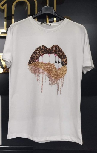 Zdjęcie oferty: Damska koszulka T-shirt rozm. S biała usta 