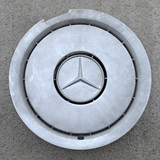 Zdjęcie oferty: oryginalny używany kołpak Mercedes 15 " cali 
