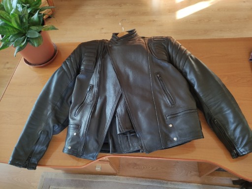 Zdjęcie oferty: Skórzany zestaw kurtka i spodnie motocyklowe