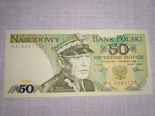 Zdjęcie oferty: Banknot 50 zł z PRL z 1988 roku seria HA4041125