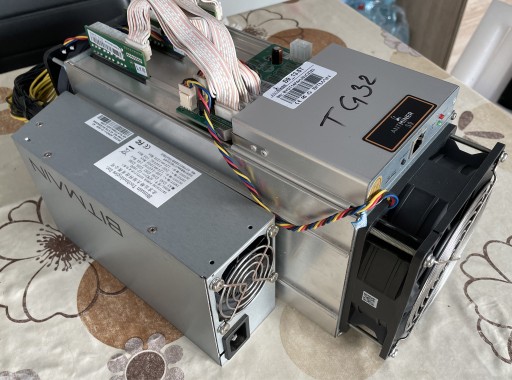 Zdjęcie oferty: Antminer S9 plus oryginalny zasilacz 