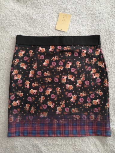 Zdjęcie oferty: Nowa spódnica w kwiatki kratkę na gumie Zara 38