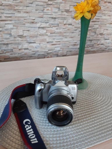 Zdjęcie oferty: Aparat CANON EOS 300V + obiektyw + filtr +pasek