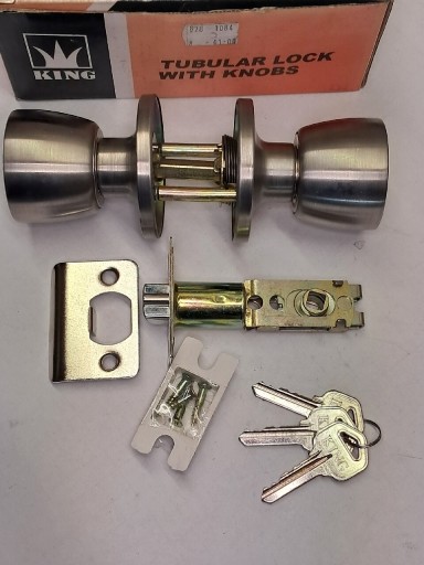 Zdjęcie oferty: Zamek wpuszczany z gałką stal nierdzewna inox  nowy