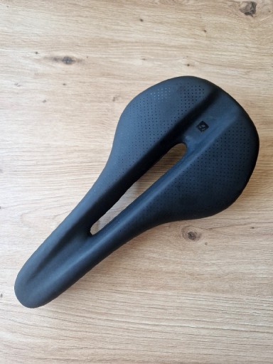 Zdjęcie oferty: Siodełko szosowe rowerowe Bondrager/Trek oryginalne nowe 145 mm