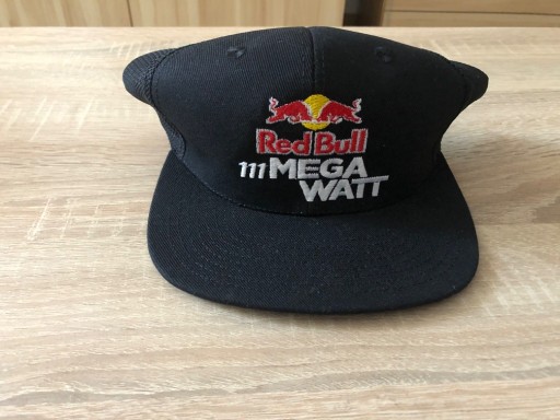 Zdjęcie oferty: Oryginalna czapka Red Bull 111 Mega Watt