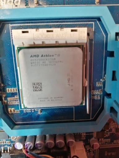 Zdjęcie oferty: Amd athlon 2 x2 250 soket am3