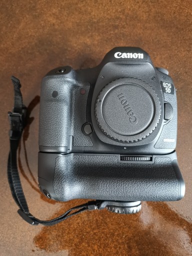 Zdjęcie oferty: Lustrzanka Canon EOS 5D Mark III
