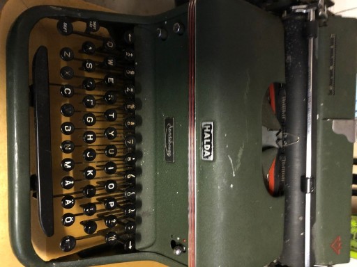 Zdjęcie oferty: maszyna do pisania szwedzka
