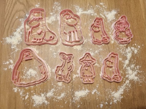 Zdjęcie oferty: Muminki foremki do ciastek wykrawacze