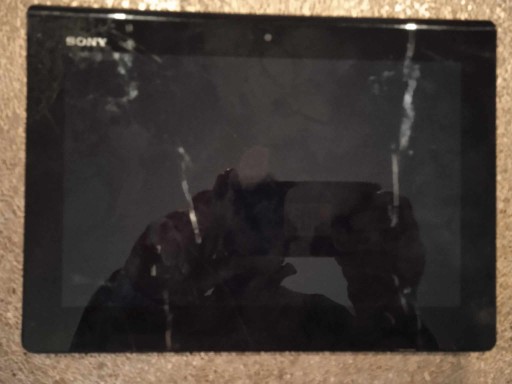 Zdjęcie oferty: Tablet Sony Xperia SGPT1311 9,4'' 16GB  uszkodzony