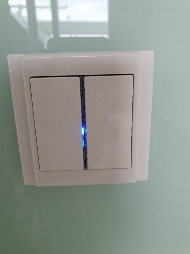 Zdjęcie oferty: Przełącznik  do domu  inteligentne  oświetlenie 