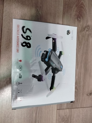 Zdjęcie oferty: Dron s  98 ładowany z pilotem