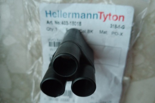 Zdjęcie oferty: HellermannTyton 318-1-G 3drożny uszczelniacz kabla