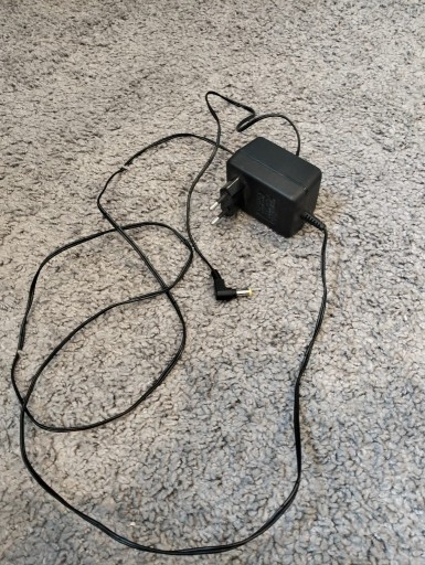 Zdjęcie oferty: Zasilacz HP 5.5mm x 2.1mm 13V czarny 2 metry