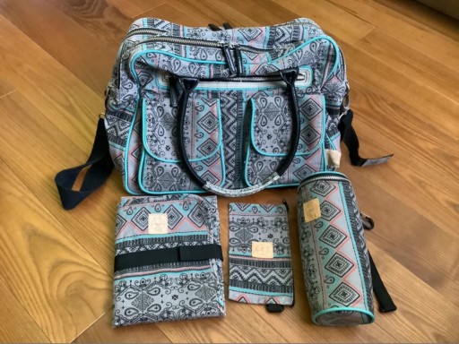 Zdjęcie oferty: Torba do wózka dziecięcego z akcesoriami