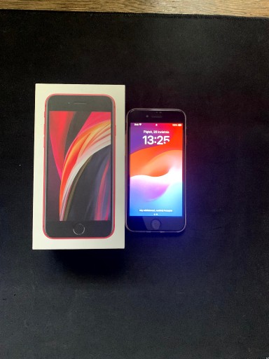 Zdjęcie oferty: iPhone SE 2020 64 GB Red / Czerwony  Super Stan!