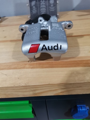 Zdjęcie oferty: Zacisk Hamulcowy elektryczny Audi A6 C6 lewy tył 